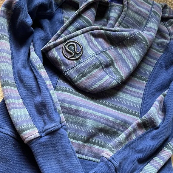 Lululemon Scooba Hoodie Baja Pattern - Picture 5 of 5